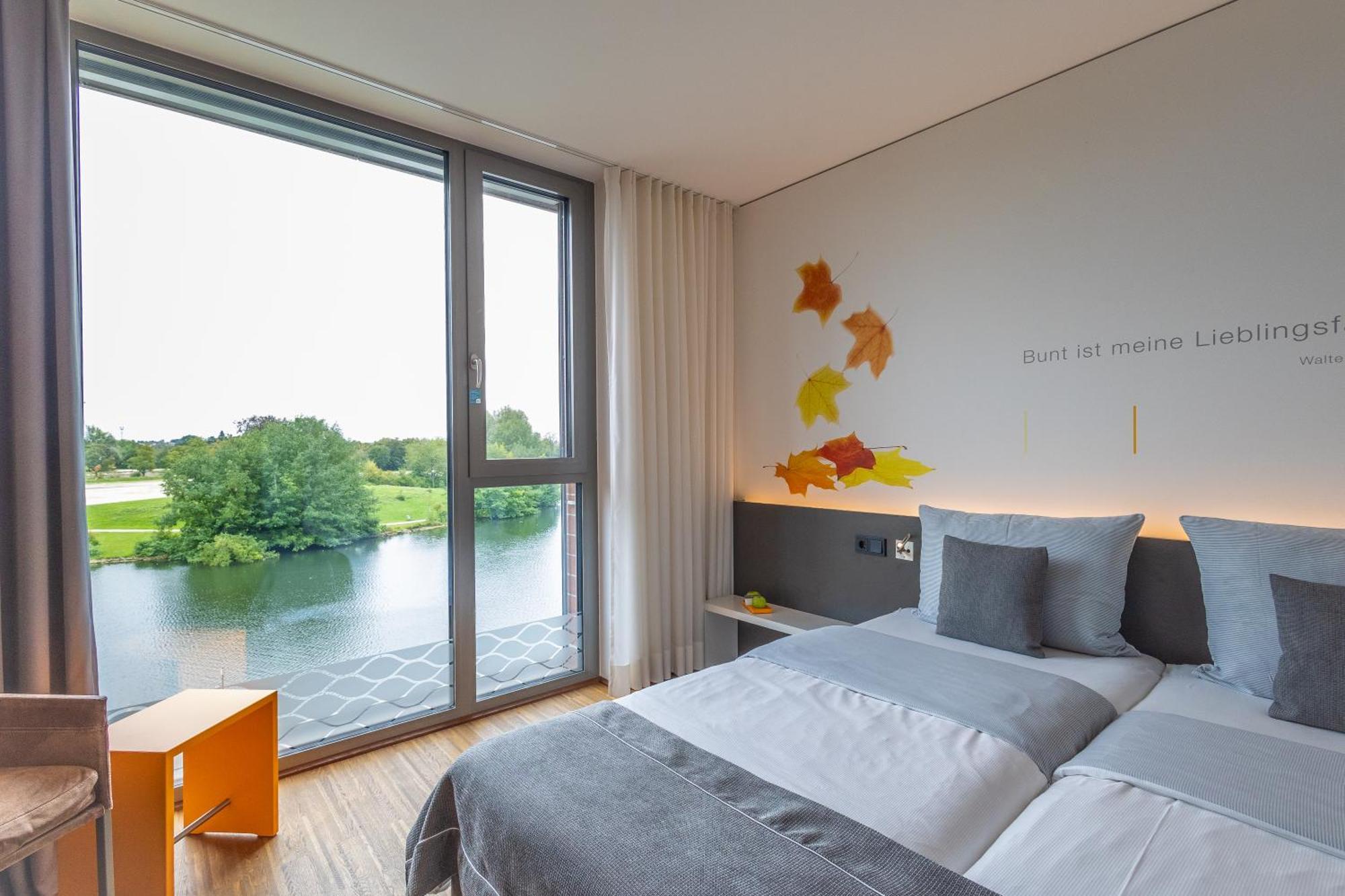 Lago Hotel & Restaurant Am See อูล์ม ภายนอก รูปภาพ